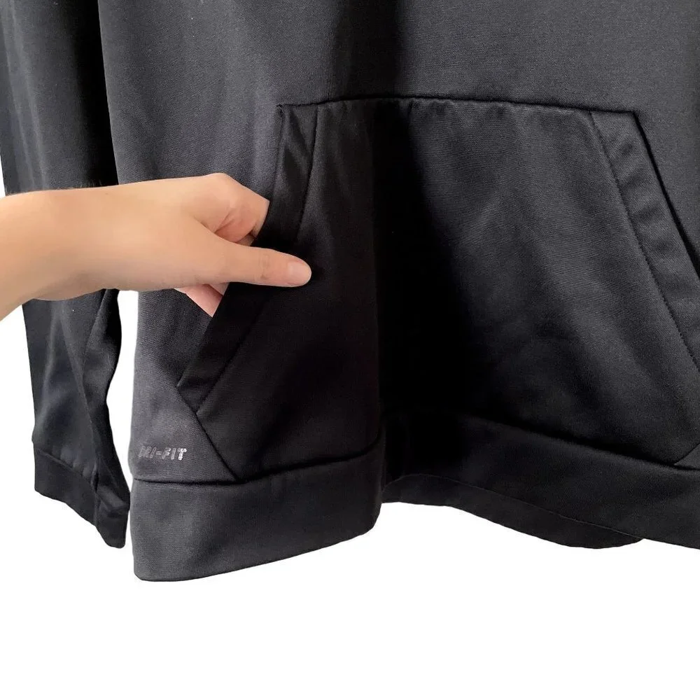 Nike dri fit black and white logo hoodie pockets workout athleisure top